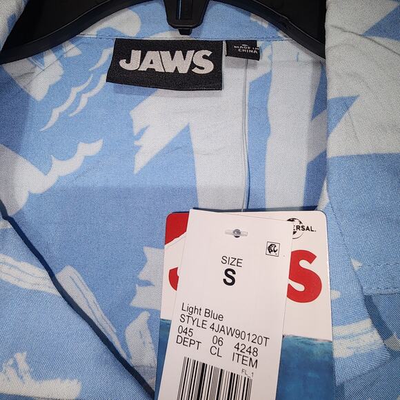 Jaws button down short sleeve shirt men's small - Picture 2 of 6
